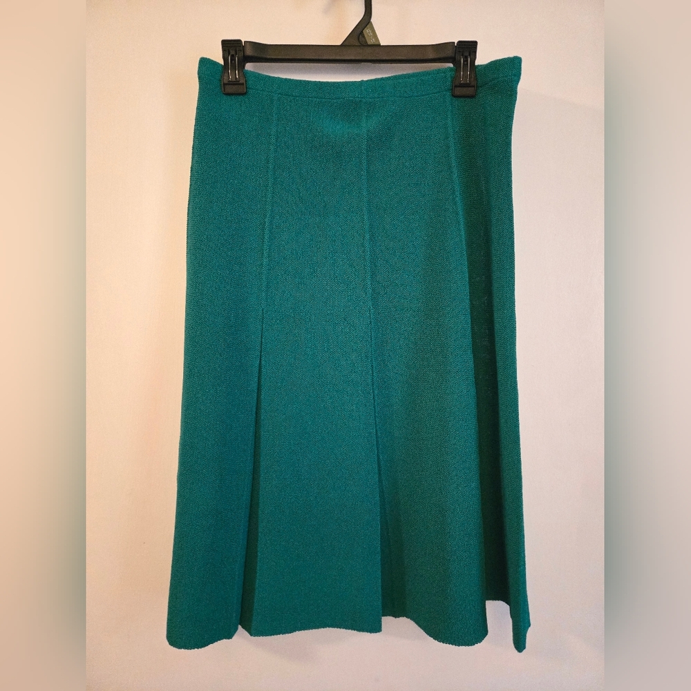 Floral Button-Up Blouse With Matching Skirt - image 7
